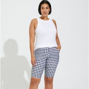 Torrid: Retro Gingham Signature Waist Pocket Bike Short: Sz. 4